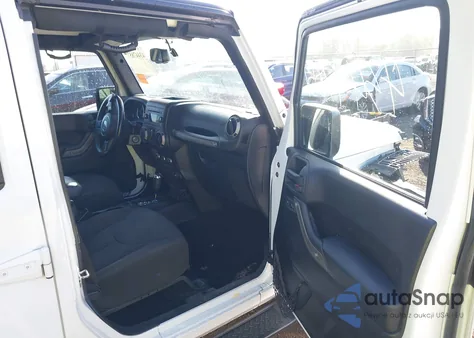 2016 Jeep Wrangler Unlimited Sport из США, поврежденный, VIN 1C4BJWDG5GL347865